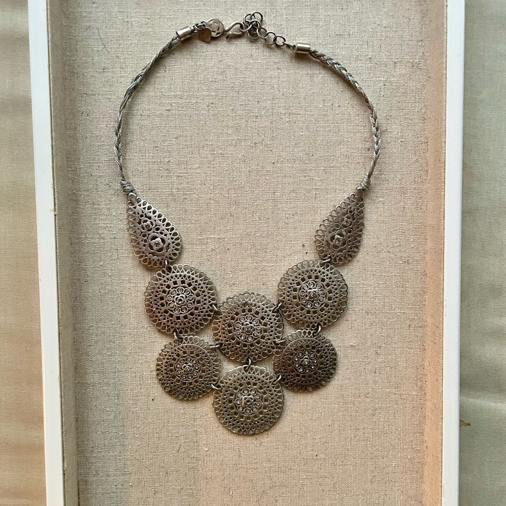 Stella & Dot Medina bib necklace